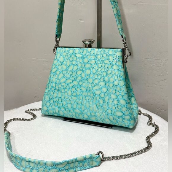 Genuine Leather Cobblestone Embossed Handmade Push Lock Boxy Bag/Multi Use Style - Picture 1 of 16